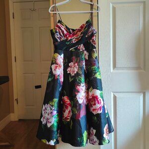 White House Black Market Adrianna Papell Floral Dress Size 10 NWT